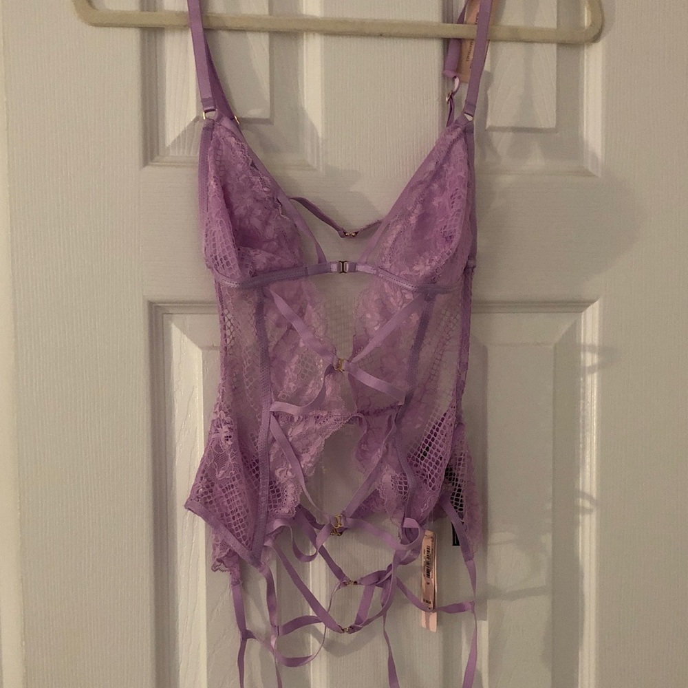 NWT💜 Victoria’s Secret Lingerie Size Small